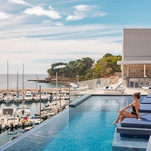 Bleu Hotel & Spa